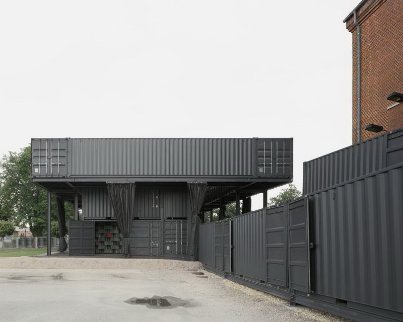 Container exhibition hall | the real industrial aesthetics should be so creative and simple! Multi function