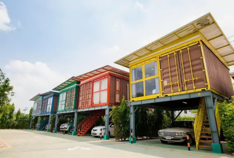 Container Hotel | courtyard accommodation, parking for residents.