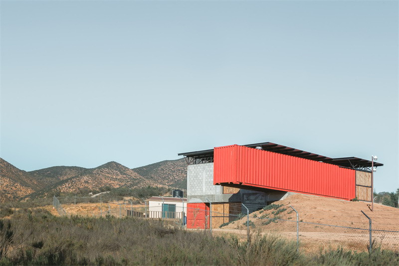 Container Vineyard | Semi buried and semi suspended container wine building, overlooking the panoramic valley from a high place!