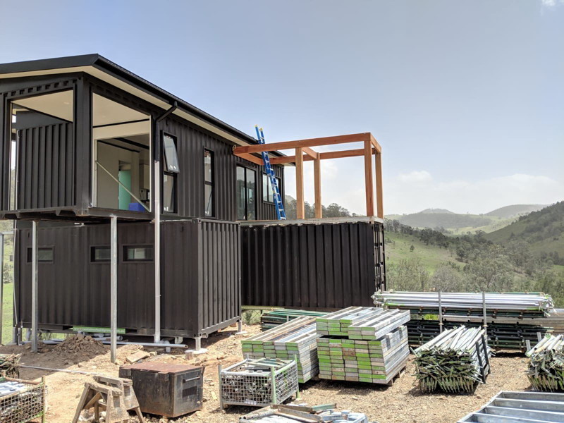 What are the container-modified houses, and which one is better?